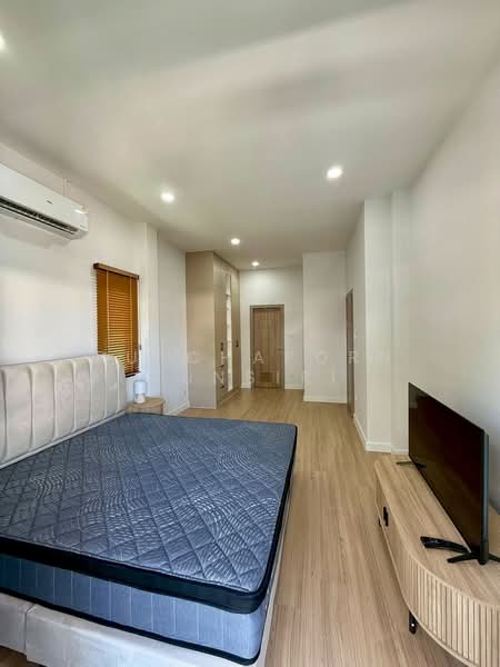 บ้านสวยให้เช่า – โซนป่าแดด | เมืองเชียงใหม่ ค่าเช่า 35,000 บาท / เดือน รหัสทรัพย์ : No.9H1023, Chiang Mai, Pa Daet, Muang Chiang Mai, Chiang Mai, 3 Bedrooms, 150 sqm, Single Detached House For Rent, by Rutchaporn Tunsiri, 500175767 - DDproperty.com