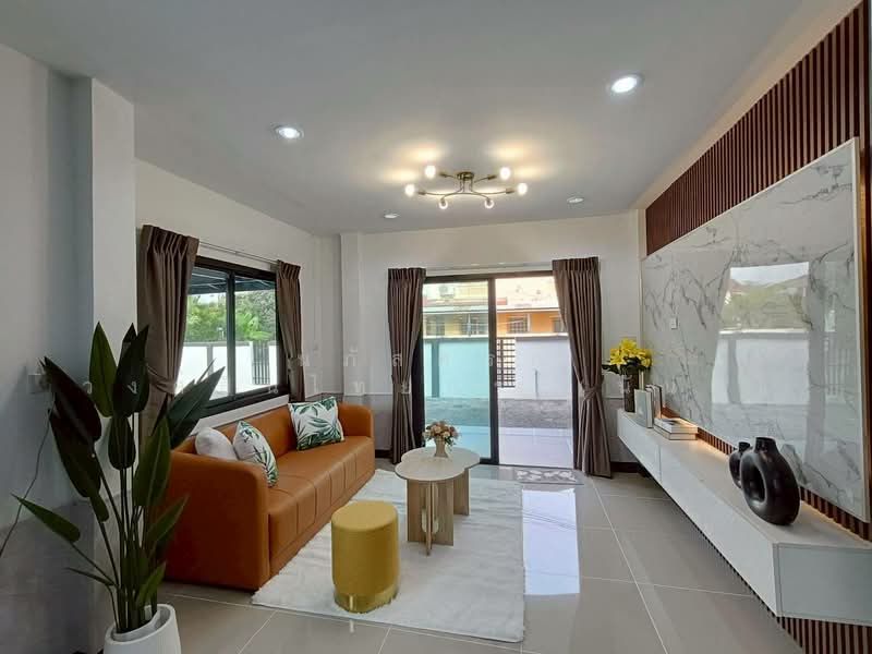 K.C. Greenville, Bangkok, Mitmaitri Road, Khu Fang Nua, Nong Chok, Bangkok, 5 Bedrooms, 200 sqm, Single Detached House For Sale, by นภัสศรณ์ วงศ์สินไทยกร (นันท์), 500175852 - DDproperty.com