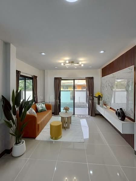 K.C. Greenville, Bangkok, Mitmaitri Road, Khu Fang Nua, Nong Chok, Bangkok, 5 Bedrooms, 200 sqm, Single Detached House For Sale, by นภัสศรณ์ วงศ์สินไทยกร (นันท์), 500175852 - DDproperty.com