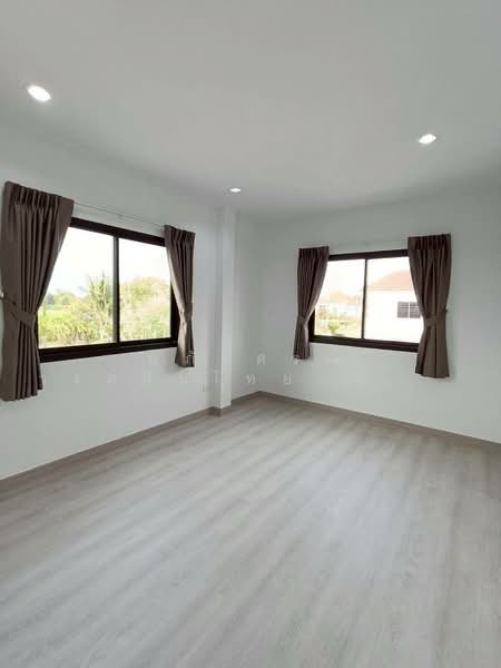 K.C. Greenville, Bangkok, Mitmaitri Road, Khu Fang Nua, Nong Chok, Bangkok, 5 Bedrooms, 200 sqm, Single Detached House For Sale, by นภัสศรณ์ วงศ์สินไทยกร (นันท์), 500175852 - DDproperty.com