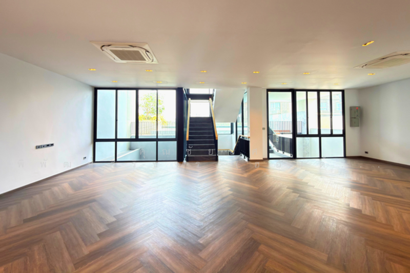 Penton Ari-Sutthisan : เพนตัน อารีย์-สุทธิสาร, กรุงเทพ, ซอยอินทรามระ 14, สามเสนใน, พญาไท, กรุงเทพ, 1,077 ตร.ม., บ้านเดี่ยว ขาย, โดย คุณชัยยศ พิพัฒน์ศิริขจร (ฮอนด้า), 500175853 - DDproperty.com