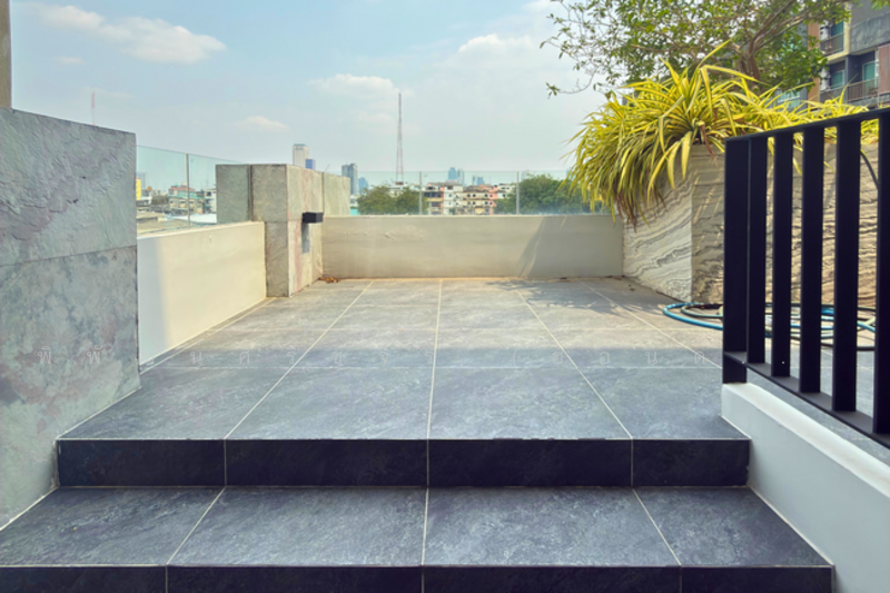 Penton Ari-Sutthisan, Bangkok, Inthamara 14 Alley, Samsen Nai, Phaya Thai, Bangkok, 4 Bedrooms, 1,077 sqm, Single Detached House For Sale, by คุณชัยยศ พิพัฒน์ศิริขจร (ฮอนด้า), 500175853 - DDproperty.com