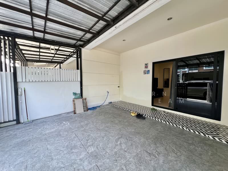 Villette City Pattanakarn 38, Bangkok, Phatthanakan Road, Prawet, Prawet, Bangkok, 3 Bedrooms, 190 sqm, Townhouse For Rent, by Thananthorn Wongvarnkaseam, 500175889 - DDproperty.com