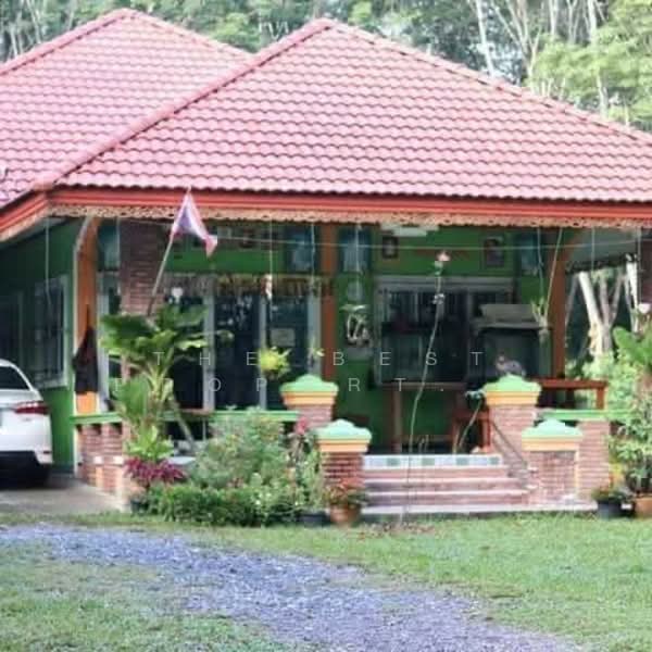 บ้านเดี่ยวพร้อมที่ดินทุ่งสง นครศรีธรรมราช, Nakhon Si Thammarat, Khao Ro, Thung Song, Nakhon Si Thammarat, 2 Bedrooms, 120 sqm, Single Detached House For Sale, by The Best Property ปอน, 500175901 - DDproperty.com