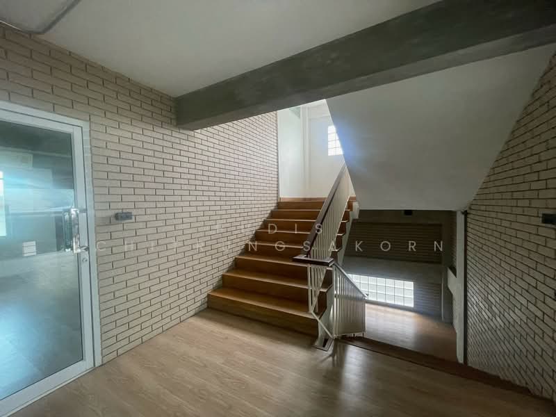 Commercial Building for Rent – Rama 9, Bangkok, Suan Luang, Suan Luang, Bangkok, , 900 sqm, Shophouse For Rent, by Pudis Chitrungsakorn, 500175918 - DDproperty.com