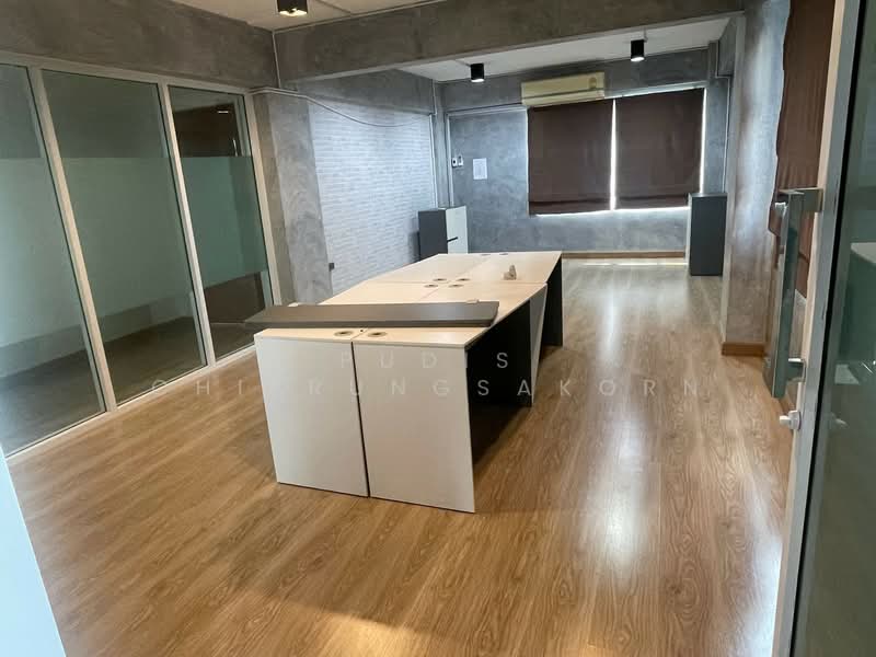 Commercial Building for Rent – Rama 9, Bangkok, Suan Luang, Suan Luang, Bangkok, , 900 sqm, Shophouse For Rent, by Pudis Chitrungsakorn, 500175918 - DDproperty.com