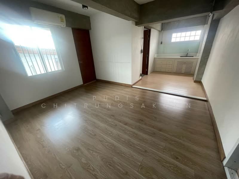 Commercial Building for Rent – Rama 9, Bangkok, Suan Luang, Suan Luang, Bangkok, , 900 sqm, Shophouse For Rent, by Pudis Chitrungsakorn, 500175918 - DDproperty.com