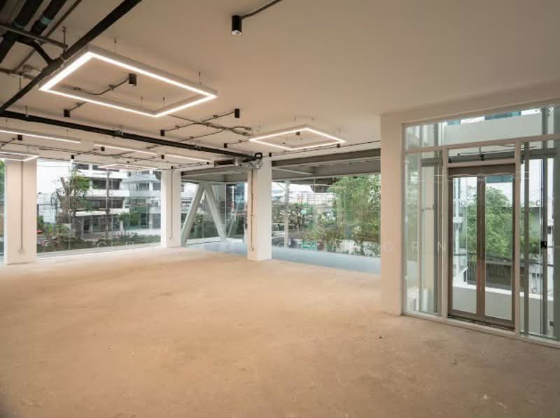 Commercial Building for Rent - Rama 9, Bangkok, Suan Luang, Suan Luang, Bangkok, , 1,500 sqm, Shophouse For Rent, by Pudis Chitrungsakorn, 500175923 - DDproperty.com