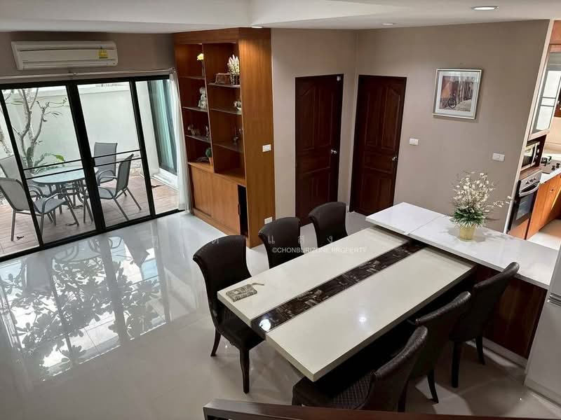 ให้เช่าบ้านเดี่ยวหลังหใหญ่ ม.เดอะคอมพลีท ใกล้ เจ ปาร์ค ศรีราชา, ชลบุรี, สุรศักดิ์, ศรีราชา, ชลบุรี, 180 ตร.ม., บ้านเดี่ยว ให้เช่า, โดย ดุสิต แสงฟ้า, 500175927 - DDproperty.com