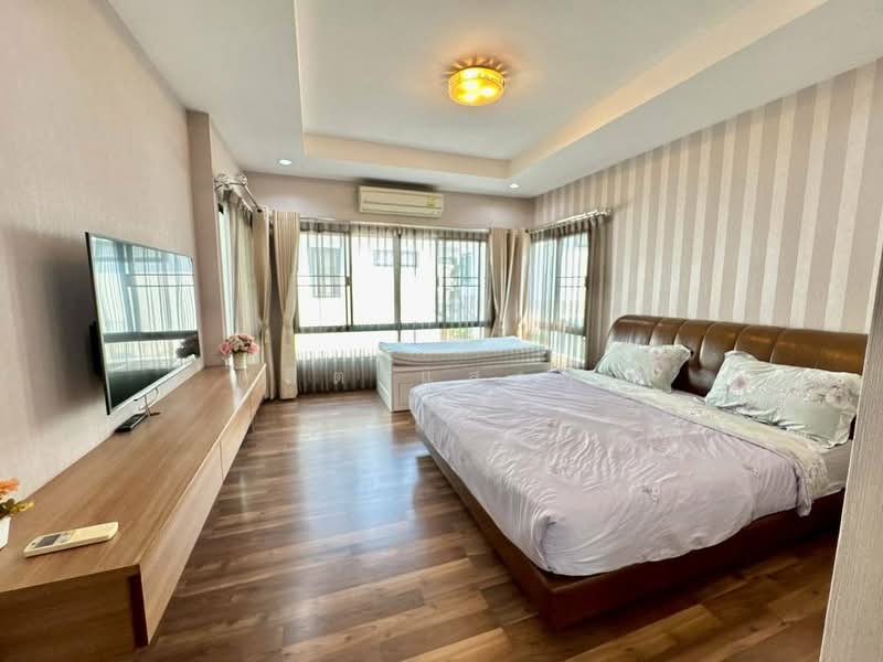 ให้เช่าบ้านเดี่ยวหลังหใหญ่ ม.เดอะคอมพลีท ใกล้ เจ ปาร์ค ศรีราชา, ชลบุรี, สุรศักดิ์, ศรีราชา, ชลบุรี, 180 ตร.ม., บ้านเดี่ยว ให้เช่า, โดย ดุสิต แสงฟ้า, 500175927 - DDproperty.com