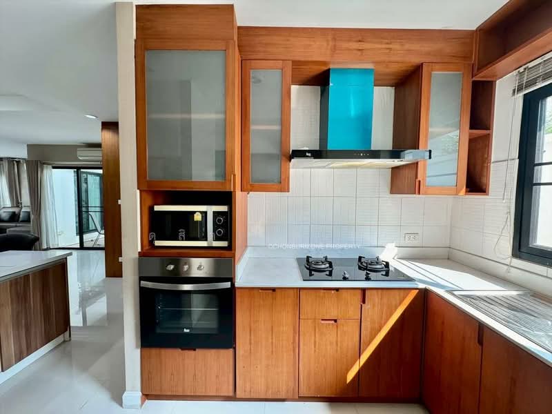 ให้เช่าบ้านเดี่ยวหลังหใหญ่ ม.เดอะคอมพลีท ใกล้ เจ ปาร์ค ศรีราชา, ชลบุรี, สุรศักดิ์, ศรีราชา, ชลบุรี, 180 ตร.ม., บ้านเดี่ยว ให้เช่า, โดย ดุสิต แสงฟ้า, 500175927 - DDproperty.com