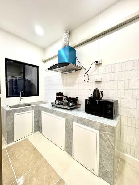 2-story House Huai Khwang-Sutthisan, Bangkok, Huai Khwang, Huai Khwang, Bangkok, 5 Bedrooms, 135 sqm, Single Detached House For Rent, by NR AGENT, 500175948 - DDproperty.com