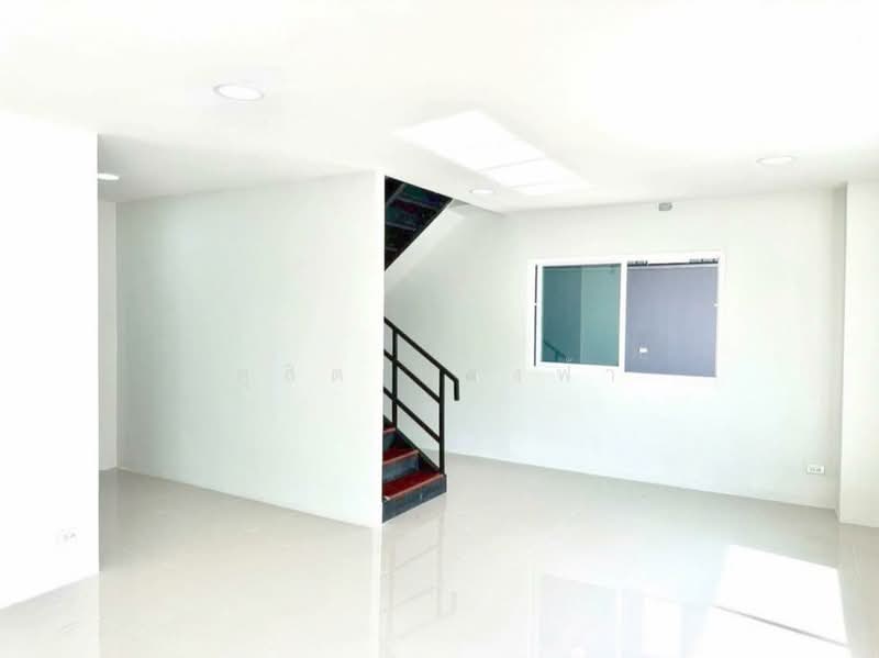 ให้เช่าโรงงาน โกดัง คลังค้า 600 ตรม.ใกล้ท่าเรือแหลมฉบัง ศรีราชา, ชลบุรี, ทุ่งสุขลา, ศรีราชา, ชลบุรี, 600 ตร.ม., โกดัง-โรงงาน ให้เช่า, โดย ดุสิต แสงฟ้า, 500175967 - DDproperty.com