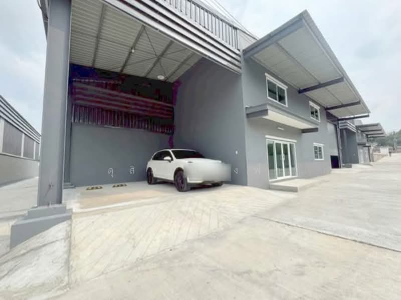 ให้เช่าโรงงาน โกดัง คลังค้า 600 ตรม.ใกล้ท่าเรือแหลมฉบัง ศรีราชา, Chon Buri (Pattaya), Thung Suk La, Si Racha, Chon Buri (Pattaya), , 600 sqm, Warehouse/Factory For Rent, by Dusit Saengfa, 500175967 - DDproperty.com