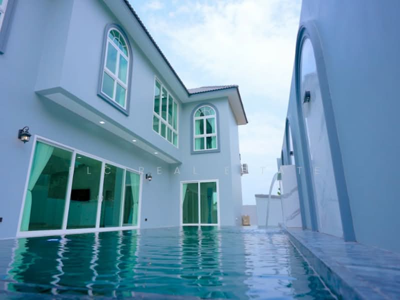 Luxury Pool Villa 4 Bedroom for Sale in Si Racha, Chon Buri (Pattaya), Bang Lamung, Bang Lamung (Pattaya), Chon Buri (Pattaya), 4 Bedrooms, 620 sqm, Villa For Sale, by PLC Real Estate, 500175977 - DDproperty.com