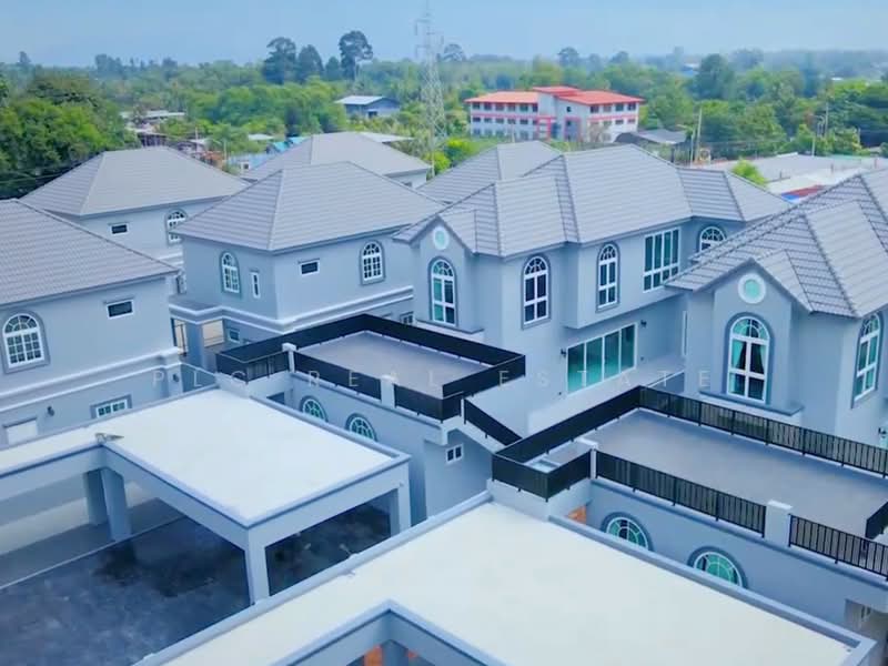 Luxury Pool Villa 4 Bedroom for Sale in Si Racha, Chon Buri (Pattaya), Bang Lamung, Bang Lamung (Pattaya), Chon Buri (Pattaya), 4 Bedrooms, 620 sqm, Villa For Sale, by PLC Real Estate, 500175977 - DDproperty.com