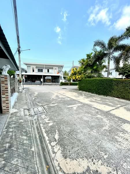 Life @ Banglamung, Chon Buri (Pattaya), Bang Lamung, Bang Lamung (Pattaya), Chon Buri (Pattaya), 3 Bedrooms, 180 sqm, Semi-Detached House (Twin House) For Sale, by HOME Real Estate Service, 500175983 - DDproperty.com