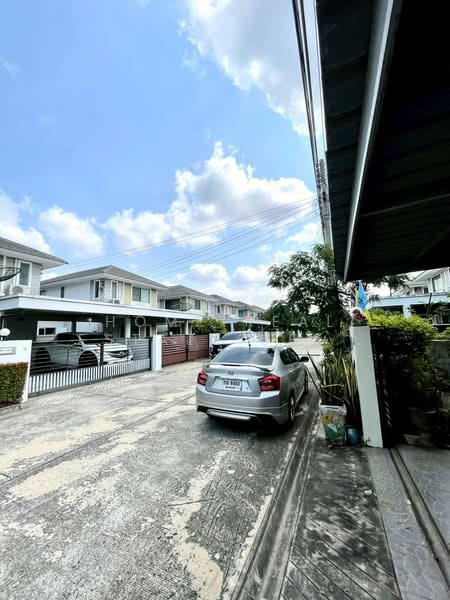 Life @ Banglamung, Chon Buri (Pattaya), Bang Lamung, Bang Lamung (Pattaya), Chon Buri (Pattaya), 3 Bedrooms, 180 sqm, Semi-Detached House (Twin House) For Sale, by HOME Real Estate Service, 500175983 - DDproperty.com