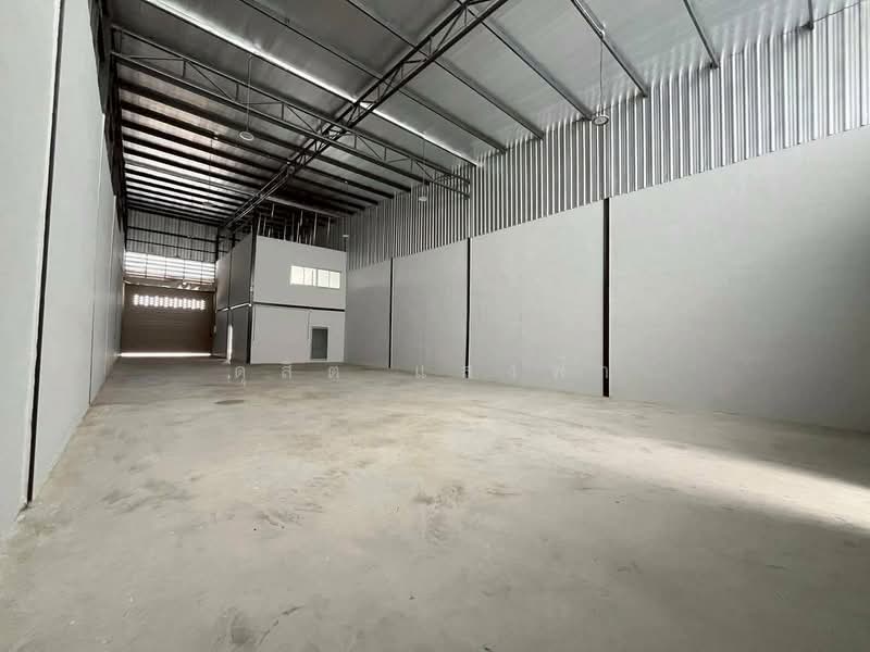 ให้เช่าโกดัง/คลังสินค้า 500 ตรม. ใกล้อมตะนคร ชลบุรี เฟส1-2-3-4, Chon Buri (Pattaya), Khlong Tamru, Muang Chon Buri, Chon Buri (Pattaya), , 500 sqm, Warehouse/Factory For Rent, by Dusit Saengfa, 500175984 - DDproperty.com