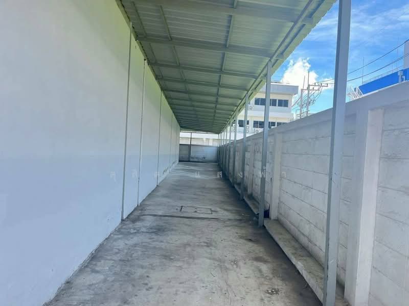 ให้เช่าโกดัง/คลังสินค้า 500 ตรม. ใกล้อมตะนคร ชลบุรี เฟส1-2-3-4, Chon Buri (Pattaya), Khlong Tamru, Muang Chon Buri, Chon Buri (Pattaya), , 500 sqm, Warehouse/Factory For Rent, by Dusit Saengfa, 500175984 - DDproperty.com