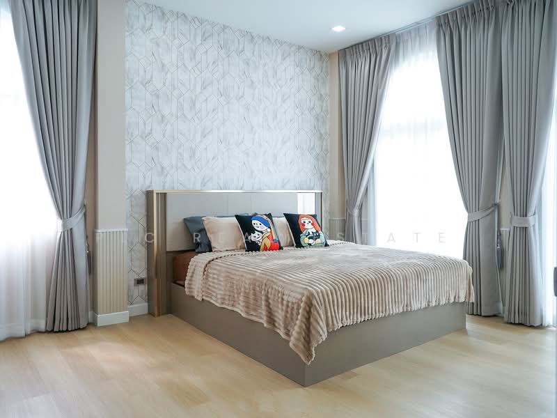 3 Bedroom Luxury House for Sale in Si Racha, Chon Buri (Pattaya), Bang Lamung, Bang Lamung (Pattaya), Chon Buri (Pattaya), 3 Bedrooms, 245 sqm, Villa For Sale, by PLC Real Estate, 500175986 - DDproperty.com