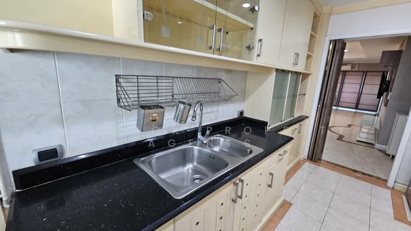 Sathorn Gardens, Bangkok, 39 South Sathorn Road, Thung Maha Mek, Sathon, Bangkok, 3 Bedrooms, 201 sqm, Condo For Rent, by BANGKOK PROPERTY AGENTS, 500175995 - DDproperty.com