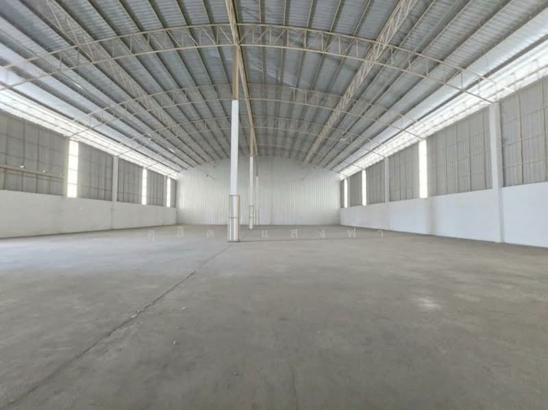 ให้เช่าโกดัง/คลังสินค้า 1400 ตรม.ผังเหลือง อมตะพานอง ชลบุรี, ชลบุรี, บ้านเก่า, พานทอง, ชลบุรี, 1,600 ตร.ม., โกดัง-โรงงาน ให้เช่า, โดย ดุสิต แสงฟ้า, 500176006 - DDproperty.com