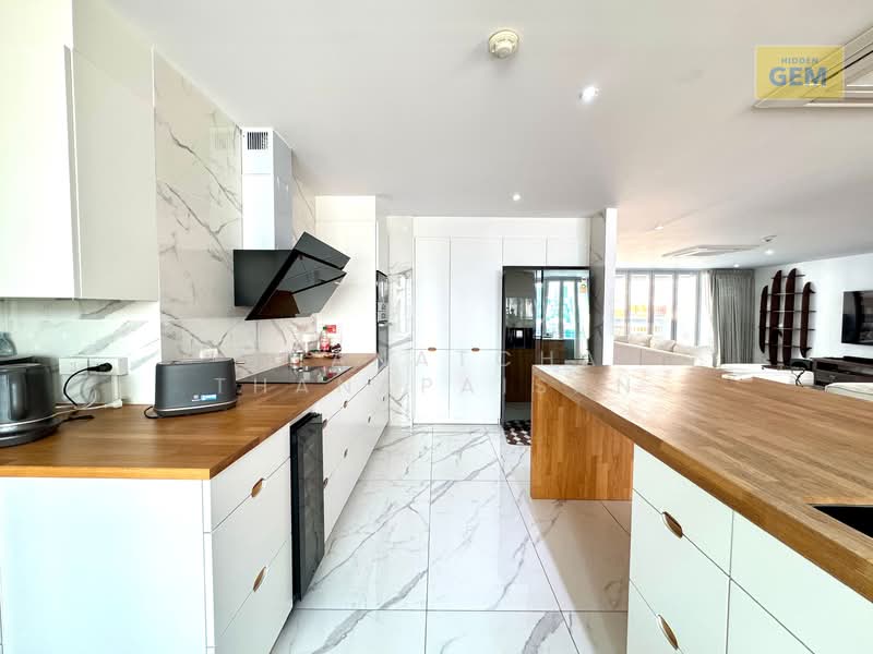 Prime Mansion One, Bangkok, Soi Sukhumvit 31, Khlongtoei Nua, Watthana, Bangkok, 3 Bedrooms, 248 sqm, Condo For Sale, by Thanatcha Thanapaisan, 500176011 - DDproperty.com