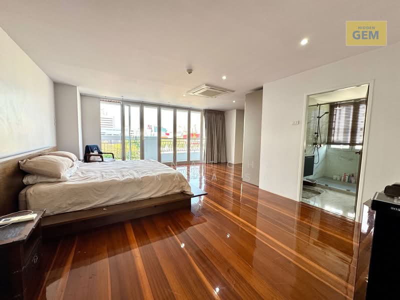 Prime Mansion One, Bangkok, Soi Sukhumvit 31, Khlongtoei Nua, Watthana, Bangkok, 3 Bedrooms, 248 sqm, Condo For Sale, by Thanatcha Thanapaisan, 500176011 - DDproperty.com