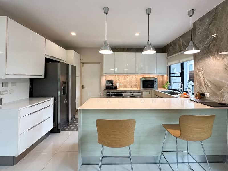 Urban Sathorn, Bangkok, Ratchaphruek Road, Bang Chak, Phasi Charoen, Bangkok, 3 Bedrooms, 243 sqm, Townhouse For Sale, by Chantat Raoprachong, 500176012 - DDproperty.com