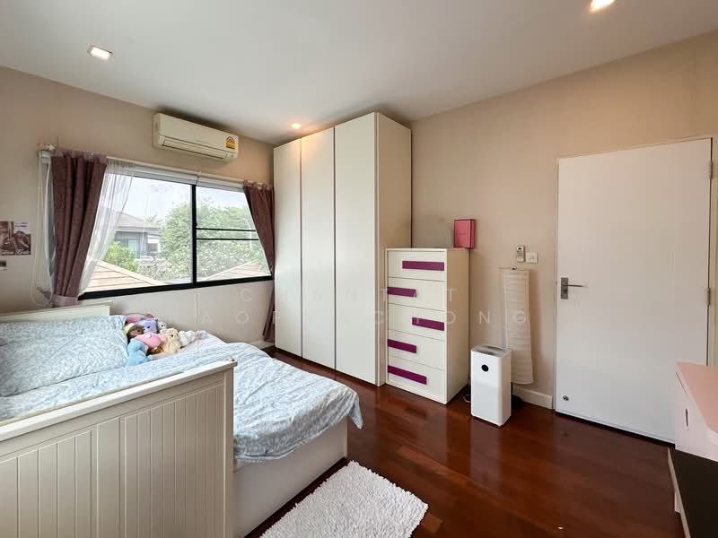 Urban Sathorn, Bangkok, Ratchaphruek Road, Bang Chak, Phasi Charoen, Bangkok, 3 Bedrooms, 243 sqm, Townhouse For Sale, by Chantat Raoprachong, 500176012 - DDproperty.com