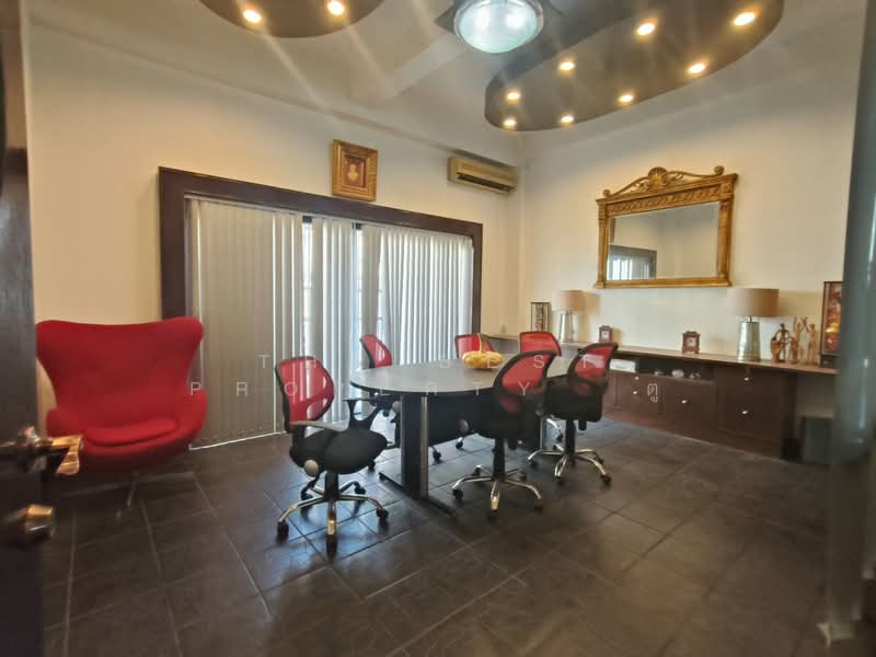 ทาวน์โฮมวังทองหลาง กรุงเทพมหานคร, Bangkok, Wang Thonglang, Wang Thonglang, Bangkok, 4 Bedrooms, 120 sqm, Townhouse For Sale, by The Best Property  ตู่, 500176013 - DDproperty.com