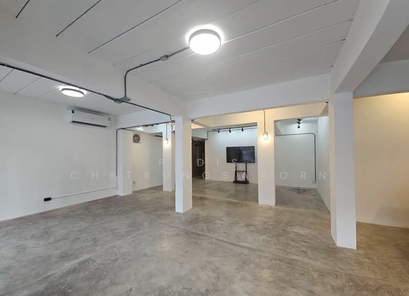 Phatthanakan 43 – Commercial Space for Rent (Ground Floor Only), Bangkok, Suan Luang, Suan Luang, Bangkok, , 180 sqm, Shophouse For Rent, by Pudis Chitrungsakorn, 500176015 - DDproperty.com