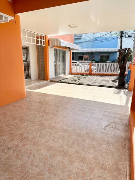 ให้เช่าบ้านเดี่ยว ม.อคาเดีย หนองยายบู่ ศรีราชา, ชลบุรี, สุรศักดิ์, ศรีราชา, ชลบุรี, 120 ตร.ม., บ้านเดี่ยว ให้เช่า, โดย ดุสิต แสงฟ้า, 500176025 - DDproperty.com