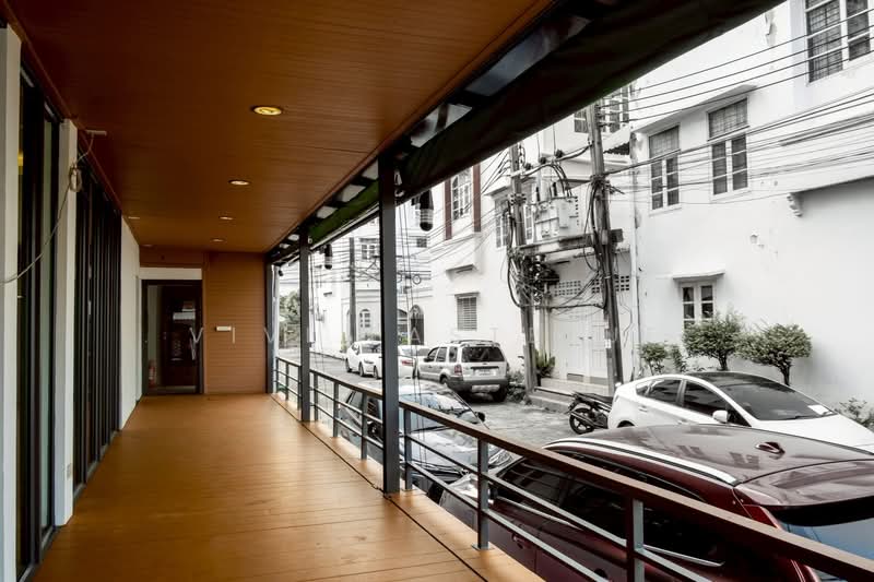 Home Office Area Rama9, Bangkok, Bang Kapi, Huai Khwang, Bangkok, 4 Bedrooms, 320 sqm, Townhouse For Sale, by Vivi Eastblue, 500176044 - DDproperty.com