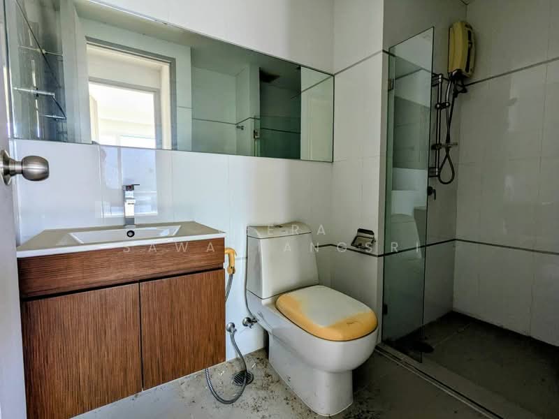 Thru Thonglor, Bangkok, Petchaburi Road, Bang Kapi, Huai Khwang, Bangkok, 1 Bedroom, 36 sqm, Condo For Sale, by Veera Sawatrangsri, 500176068 - DDproperty.com