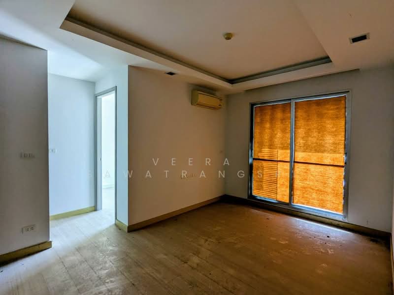 Thru Thonglor, Bangkok, Petchaburi Road, Bang Kapi, Huai Khwang, Bangkok, 1 Bedroom, 36 sqm, Condo For Sale, by Veera Sawatrangsri, 500176068 - DDproperty.com