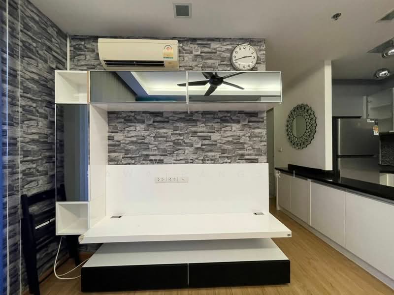 Thru Thonglor, Bangkok, Petchaburi Road, Bang Kapi, Huai Khwang, Bangkok, 2 Bedrooms, 57 sqm, Condo For Sale, by Veera Sawatrangsri, 500176071 - DDproperty.com