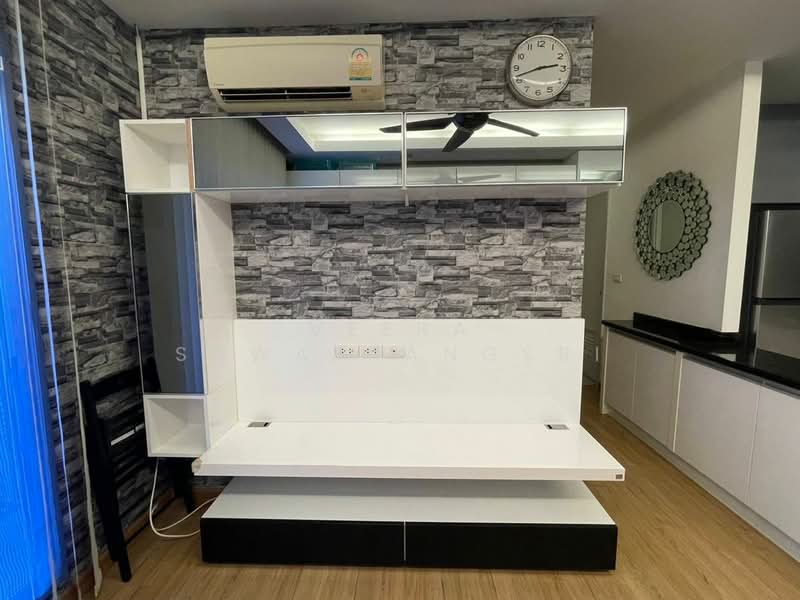 Thru Thonglor, Bangkok, Petchaburi Road, Bang Kapi, Huai Khwang, Bangkok, 2 Bedrooms, 57 sqm, Condo For Sale, by Veera Sawatrangsri, 500176071 - DDproperty.com