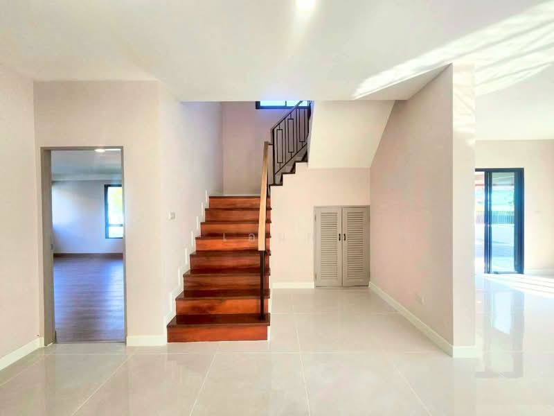 Chonlada Bangbuathong, Nonthaburi, Bang Kruai - Sai Noi Road, Bang Bua Thong, Bang Bua Thong, Nonthaburi, 4 Bedrooms, 337 sqm, Single Detached House For Sale, by เอนก, 500176165 - DDproperty.com