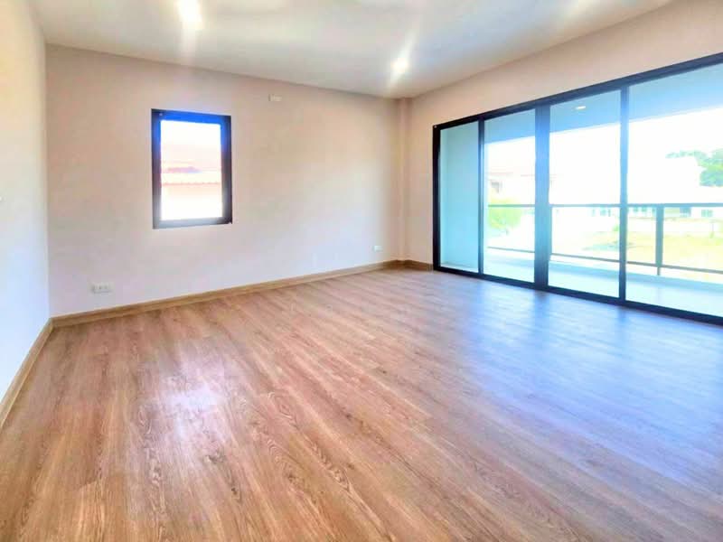 Chonlada Bangbuathong, Nonthaburi, Bang Kruai - Sai Noi Road, Bang Bua Thong, Bang Bua Thong, Nonthaburi, 4 Bedrooms, 337 sqm, Single Detached House For Sale, by เอนก, 500176165 - DDproperty.com