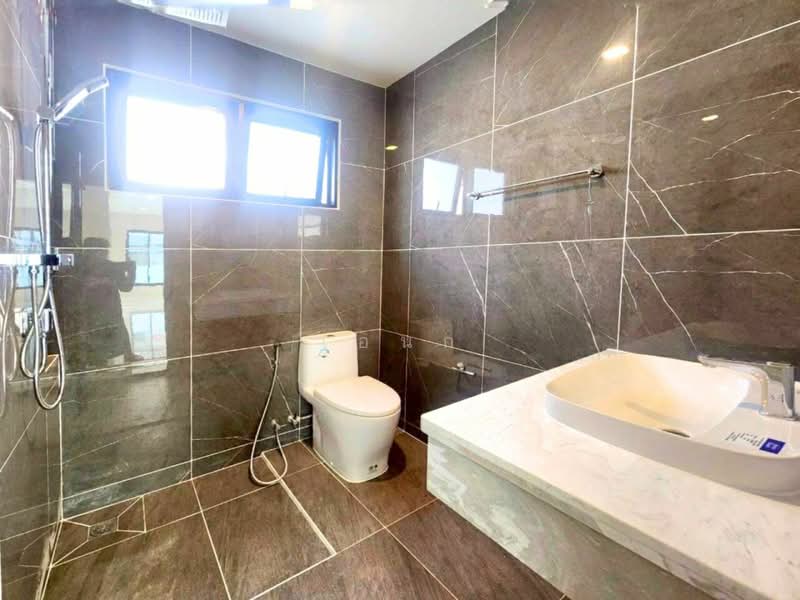 Chonlada Bangbuathong, Nonthaburi, Bang Kruai - Sai Noi Road, Bang Bua Thong, Bang Bua Thong, Nonthaburi, 4 Bedrooms, 337 sqm, Single Detached House For Sale, by เอนก, 500176165 - DDproperty.com