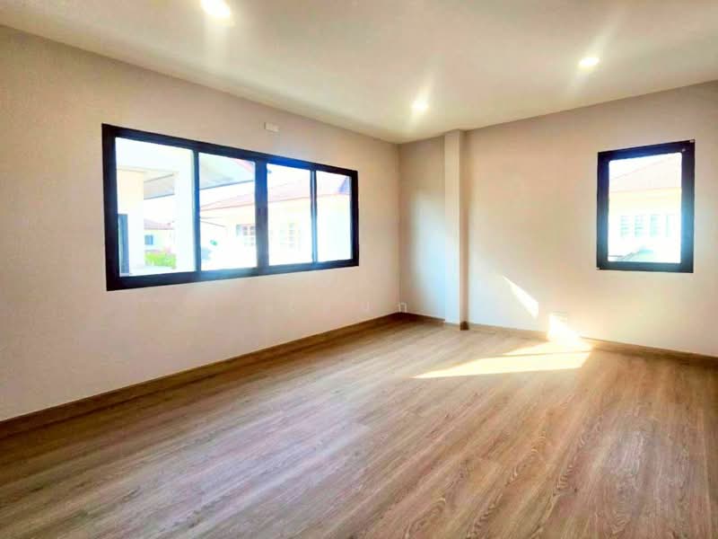 Chonlada Bangbuathong, Nonthaburi, Bang Kruai - Sai Noi Road, Bang Bua Thong, Bang Bua Thong, Nonthaburi, 4 Bedrooms, 337 sqm, Single Detached House For Sale, by เอนก, 500176165 - DDproperty.com