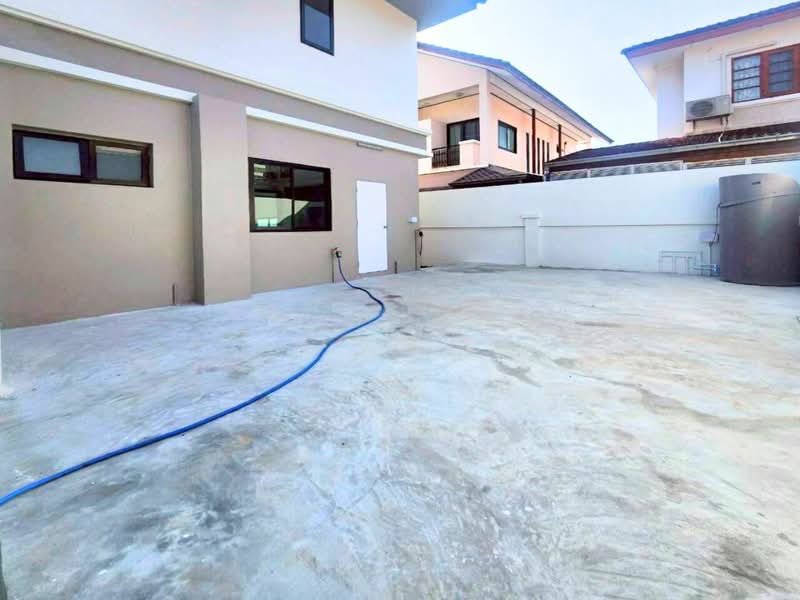 Chonlada Bangbuathong, Nonthaburi, Bang Kruai - Sai Noi Road, Bang Bua Thong, Bang Bua Thong, Nonthaburi, 4 Bedrooms, 337 sqm, Single Detached House For Sale, by เอนก, 500176165 - DDproperty.com