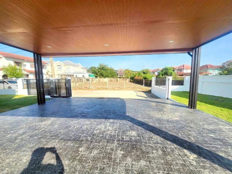 Chonlada Bangbuathong, Nonthaburi, Bang Kruai - Sai Noi Road, Bang Bua Thong, Bang Bua Thong, Nonthaburi, 4 Bedrooms, 337 sqm, Single Detached House For Sale, by เอนก, 500176165 - DDproperty.com