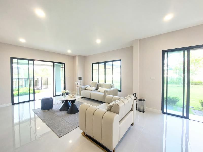 Chonlada Bangbuathong, Nonthaburi, Bang Kruai - Sai Noi Road, Bang Bua Thong, Bang Bua Thong, Nonthaburi, 4 Bedrooms, 337 sqm, Single Detached House For Sale, by เอนก, 500176165 - DDproperty.com