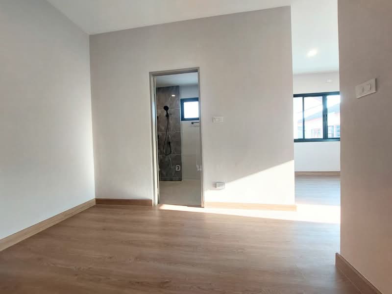 Chonlada Bangbuathong, Nonthaburi, Bang Kruai - Sai Noi Road, Bang Bua Thong, Bang Bua Thong, Nonthaburi, 4 Bedrooms, 337 sqm, Single Detached House For Sale, by เอนก, 500176165 - DDproperty.com