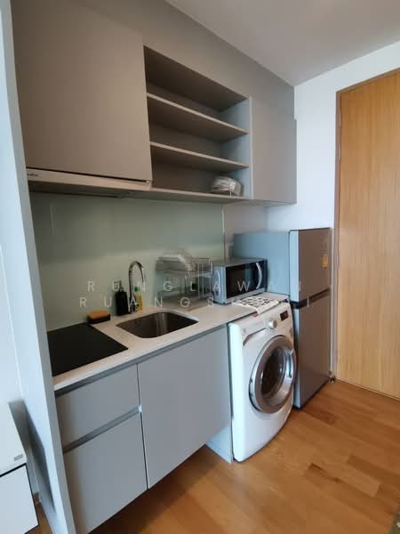 Noble Revo Silom, Bangkok, 88 Soi Surasak Surasak Road, Silom, Bang Rak, Bangkok, 1 Bedroom, 34 sqm, Condo For Rent, by Runglawan Ruangsukdi, 500176168 - DDproperty.com