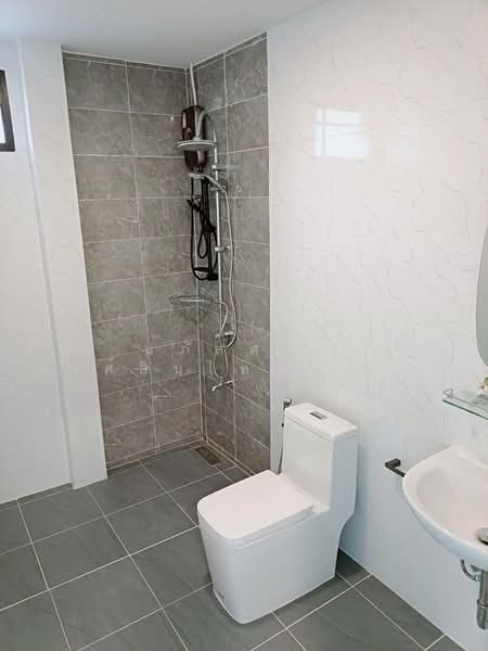 หมู่บ้านสุขใจวิลเลจ ถนนสุวินทวงศ์ 35 แขวงลำผักชี เขตหนองจอก, Bangkok, สุวินทวงศ์35, Lam Phak Chi, Nong Chok, Bangkok, 4 Bedrooms, 250 sqm, Single Detached House For Sale, by นภัสศรณ์ วงศ์สินไทยกร (นันท์), 500176182 - DDproperty.com