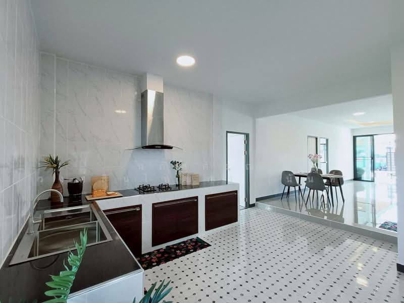 หมู่บ้านสุขใจวิลเลจ ถนนสุวินทวงศ์ 35 แขวงลำผักชี เขตหนองจอก, Bangkok, สุวินทวงศ์35, Lam Phak Chi, Nong Chok, Bangkok, 4 Bedrooms, 250 sqm, Single Detached House For Sale, by นภัสศรณ์ วงศ์สินไทยกร (นันท์), 500176182 - DDproperty.com